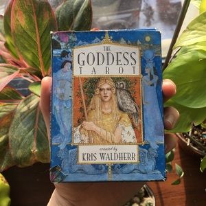 The goddess tarot card deck